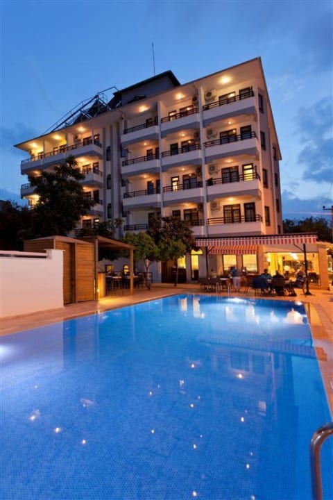 Exterior View Xperia Kandelor Hotel