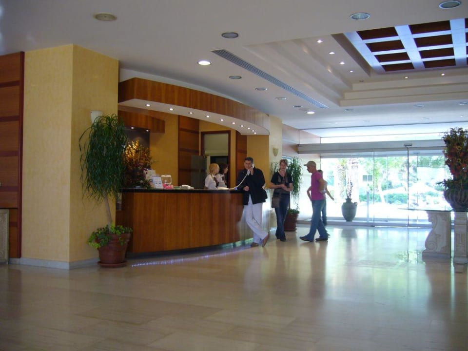 Die Rezeption Hotel Calypso Beach