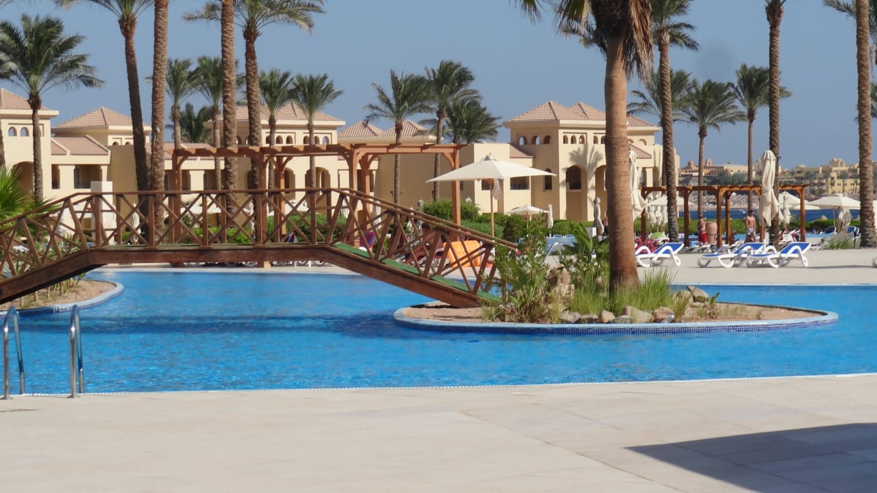 Einer der vielen Pools Cleopatra Luxury Resort Makadi Bay