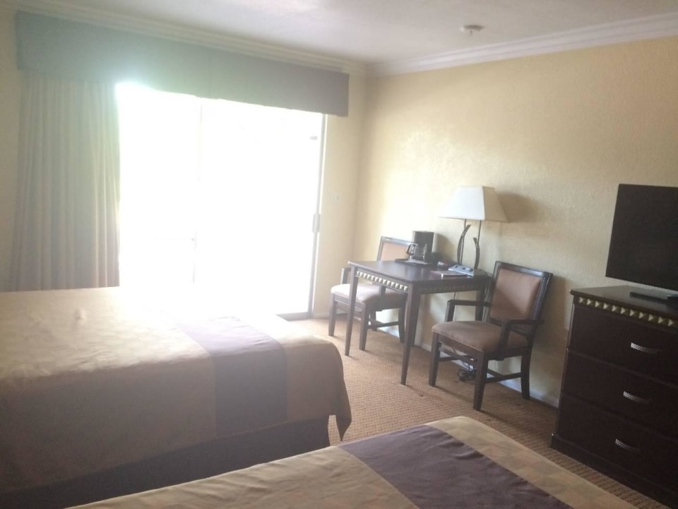 Zimmer Hotel Days Inn Palm Springs