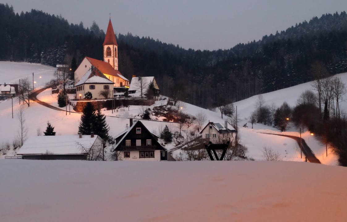 Am  Naturparkhotel Adler