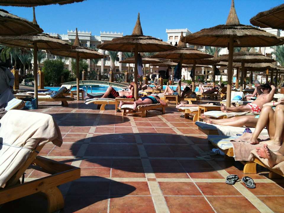 Teil der gigantischen Poolanlage Pickalbatros Palace Resort