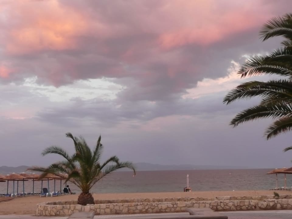 Pochmurny dzień Potidea Golden Beach Hotel - Across Hotels & Resorts