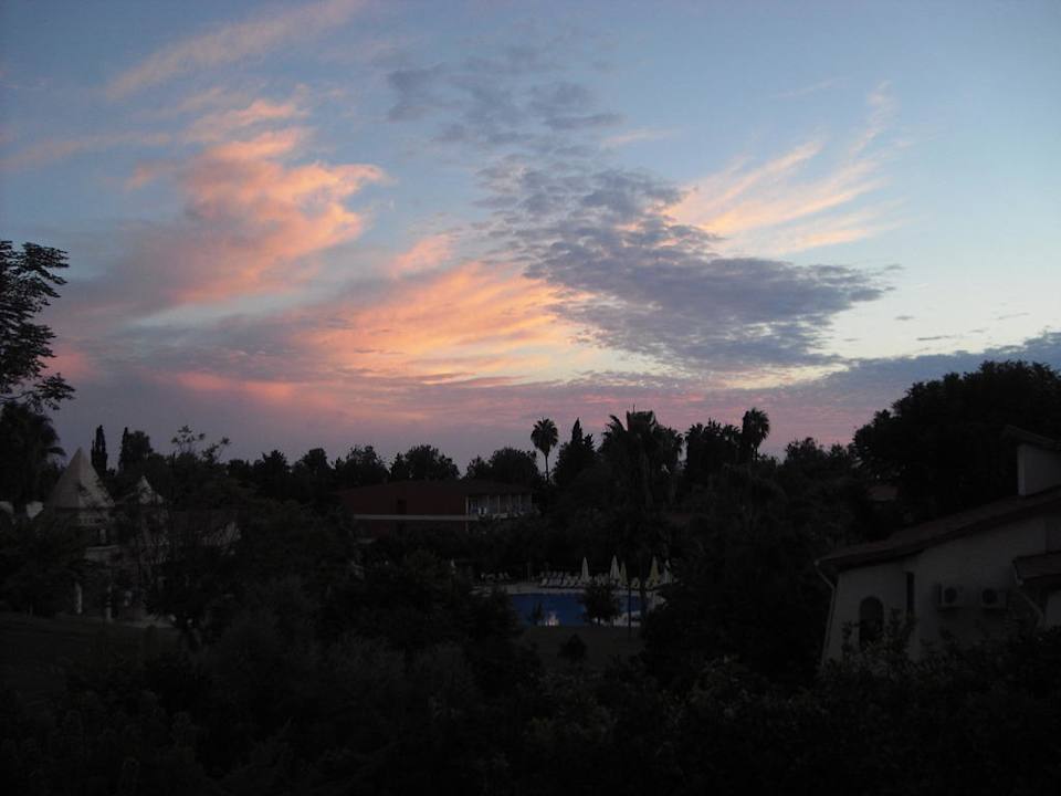 Abendlicher Blick vom Zimmer Horus Paradise Luxury Resort & Club