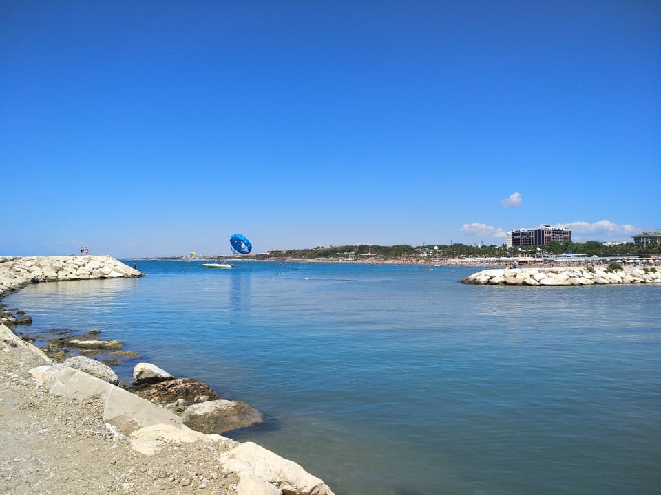 Strand Royal Taj Mahal Hotel