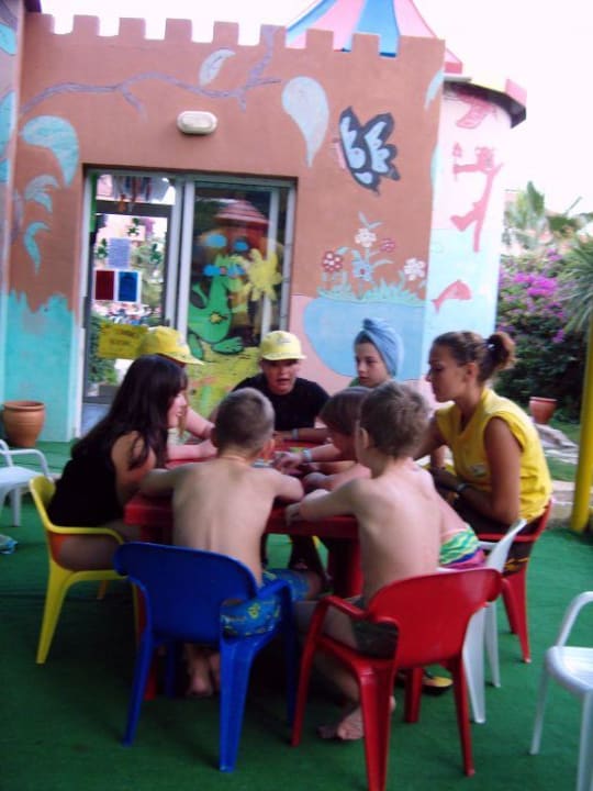 Kleine Kinder beim Spielen Monachus Hotel & Spa