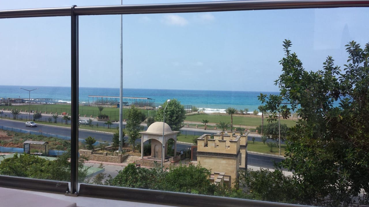 Blick vom Pool aus Michell Hotel & Spa