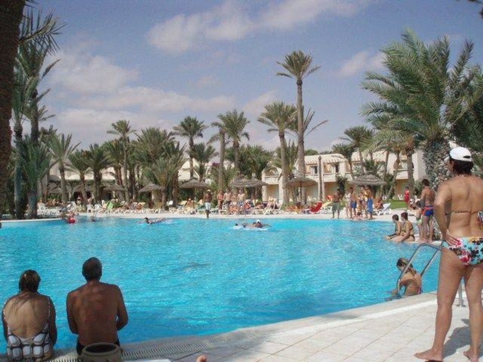 Basen Zita Beach Resort