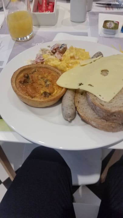 Śniadanie  ibis Styles Hotel Wroclaw Centrum