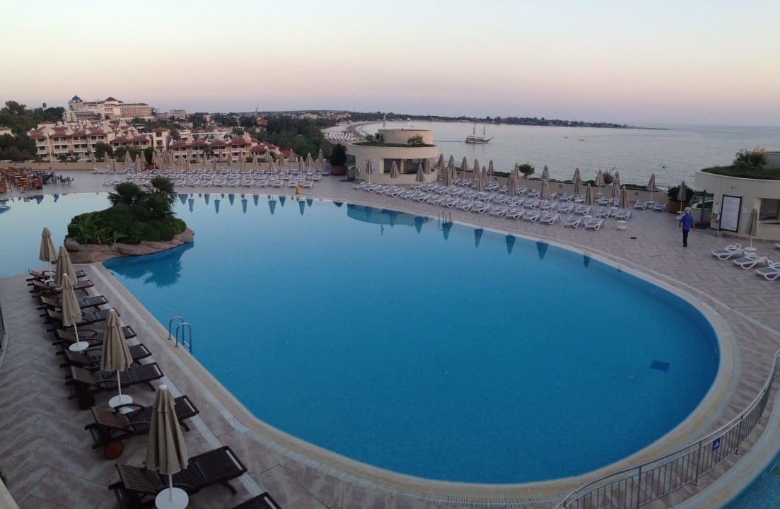 Hauptrestaurant Ausblick zum Pool (oben) Melas Resort Hotel
