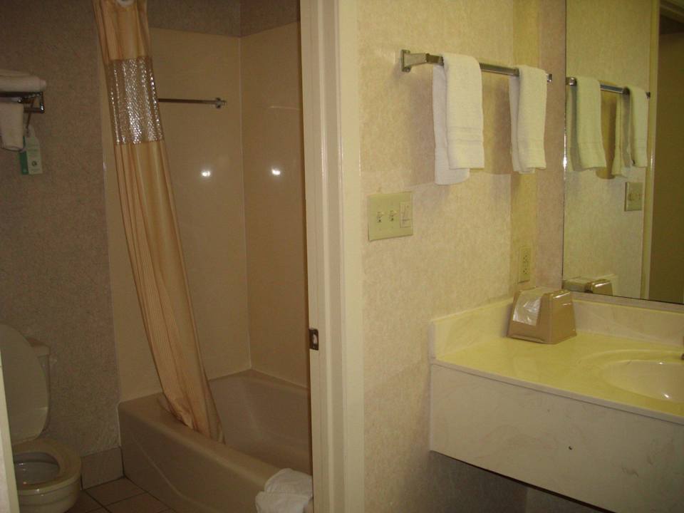 Bad 203 Hotel Days Inn Fiesta Park