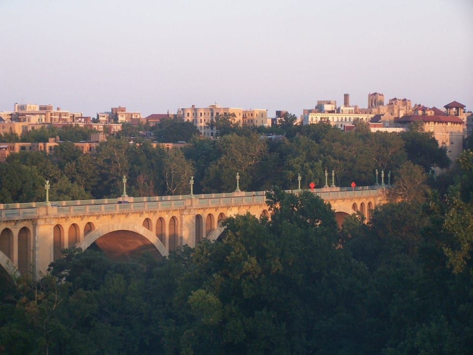 Vom Zimmer aus gesehen Omni Shoreham Hotel
