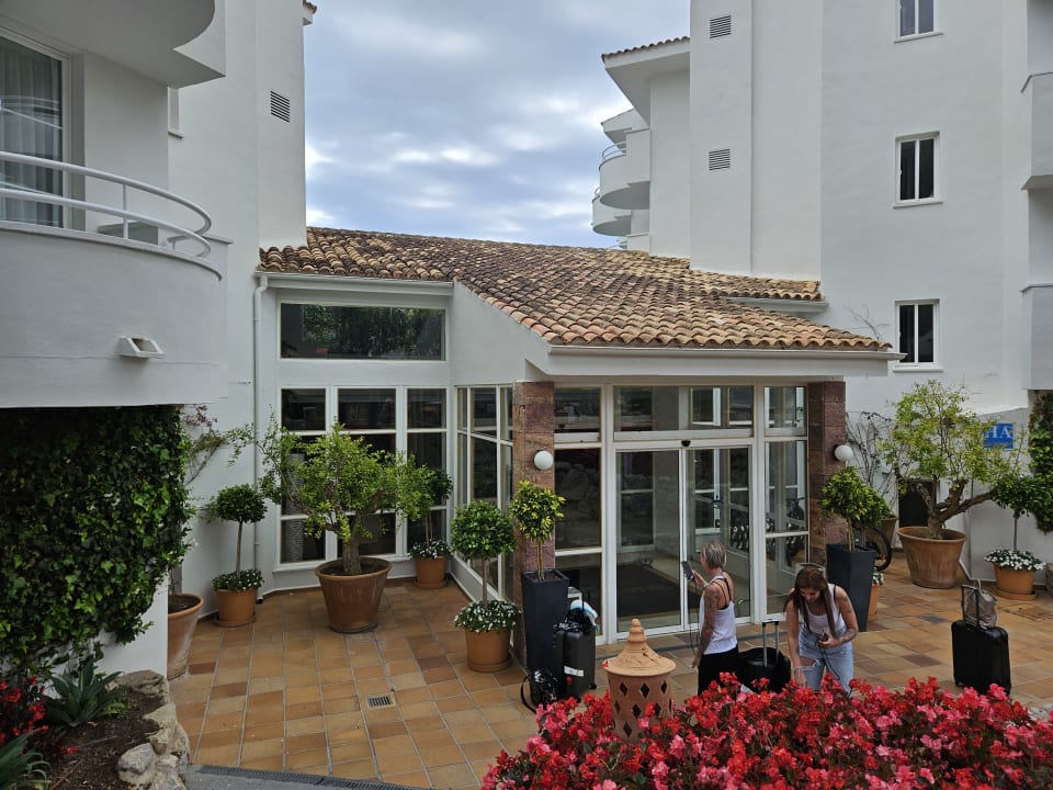 Lobby Prinsotel La Pineda
