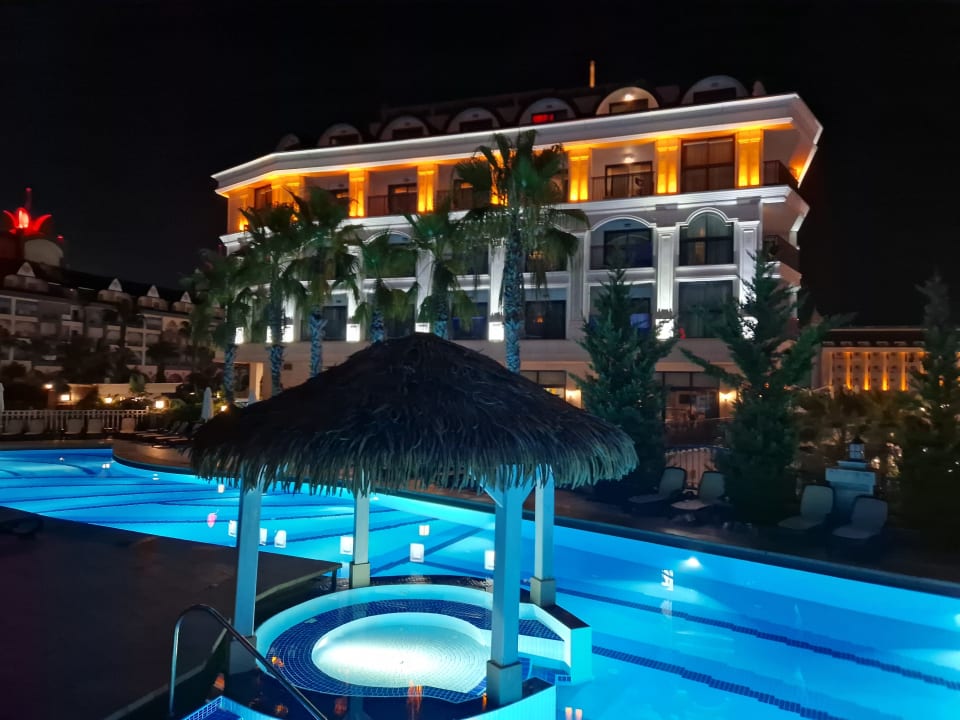 Pool Well Palace Side