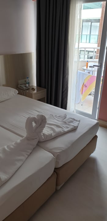 Zimmer Tac Premier Hotel & Spa