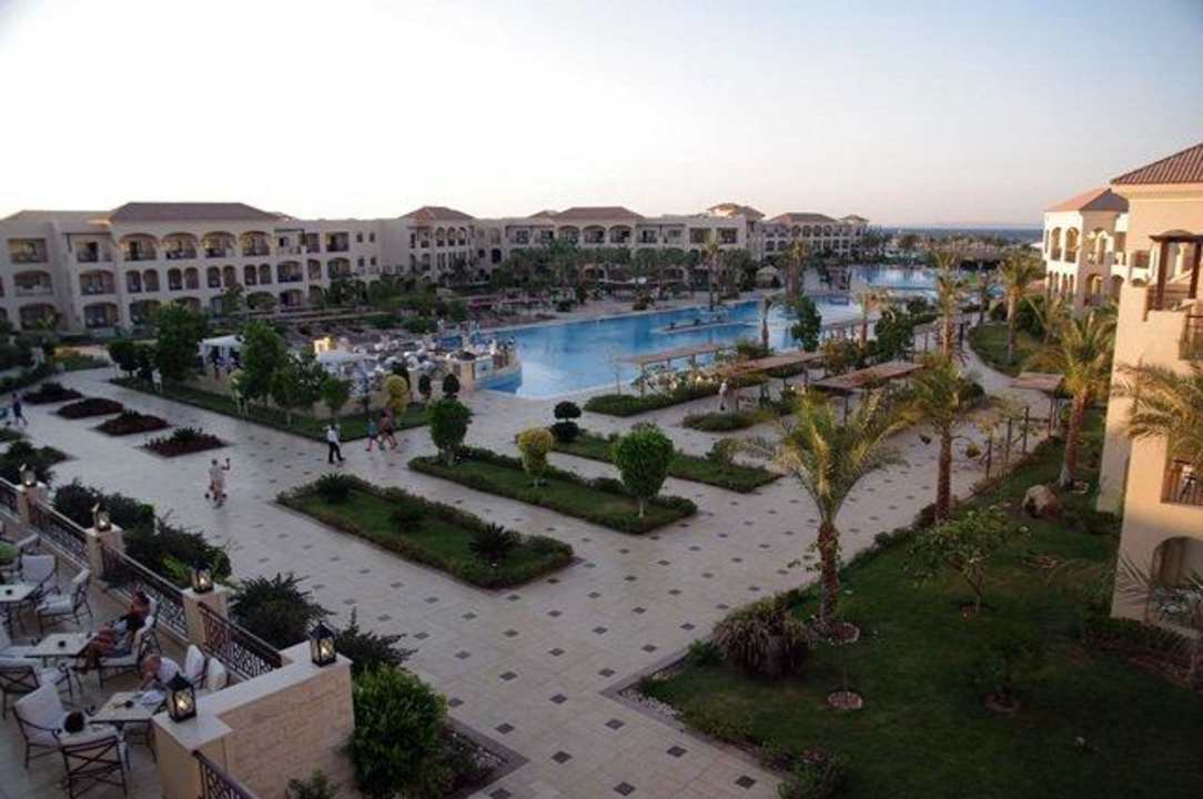 Jedna z części hotelu JAZ Aquamarine Resort