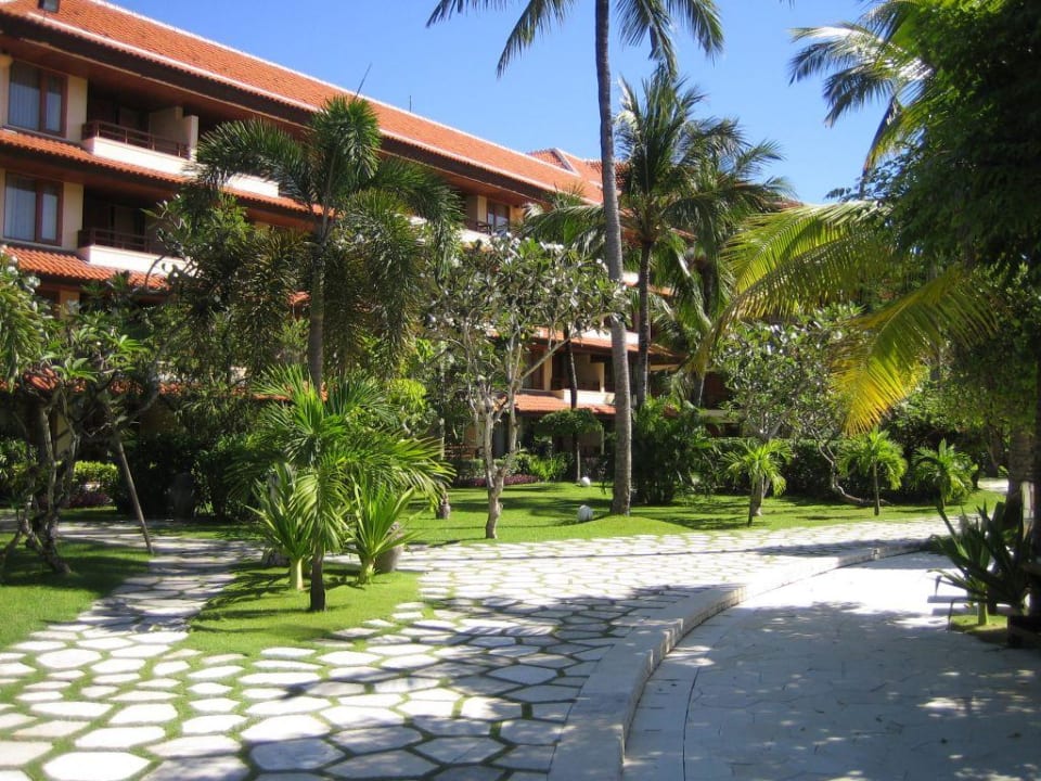 Zimmerkomplex vom Pool aus... The Westin Resort Nusa Dua, Bali