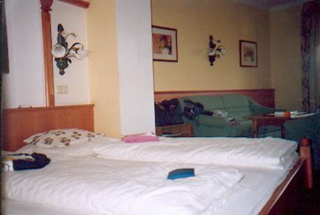 Ein Zimmer des Hotels Alpina Alpendorf