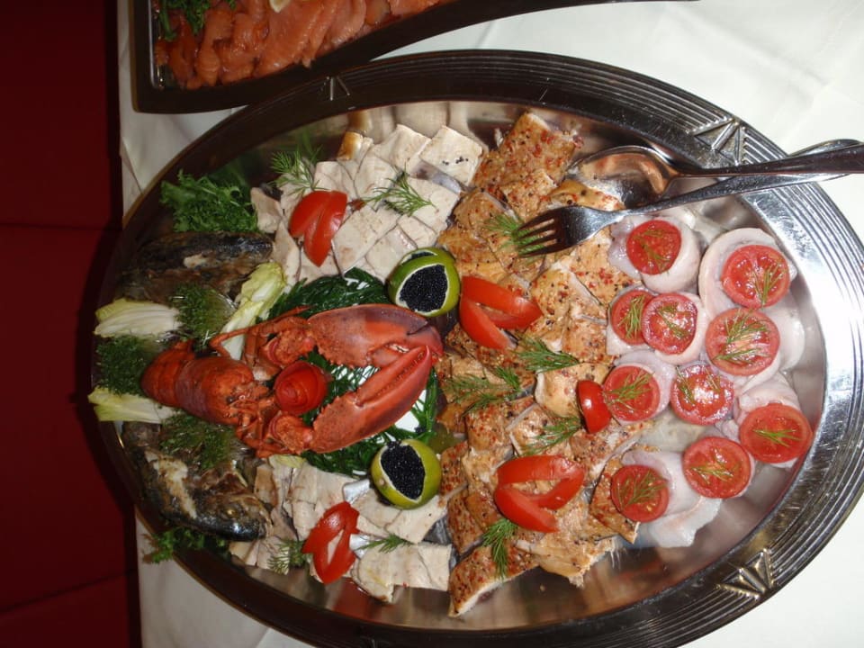 Buffet All In Red Thermenhotel