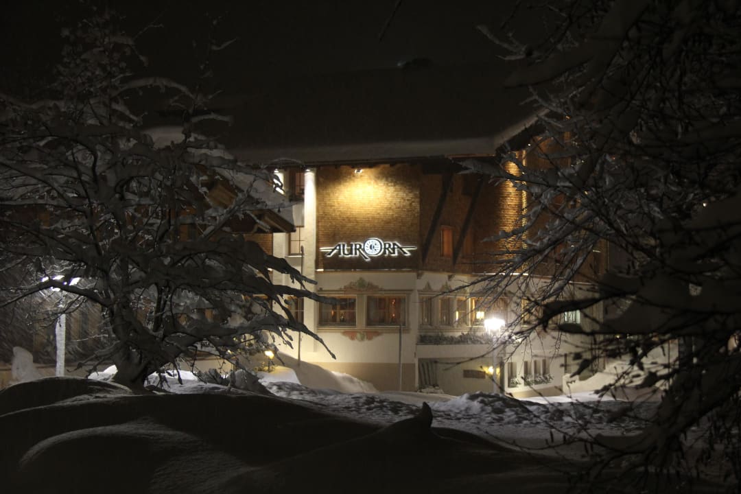 Bei Nacht Hotel Aurora