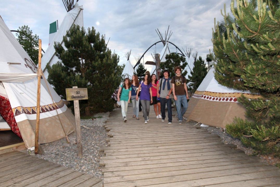 "Camp Resort" Tipi Town Europa-Park