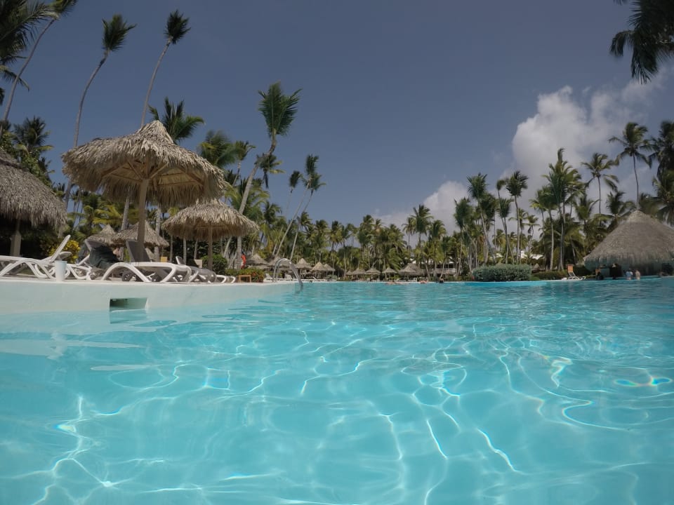 Pool Meliá Caribe Beach Resort-All Inclusive