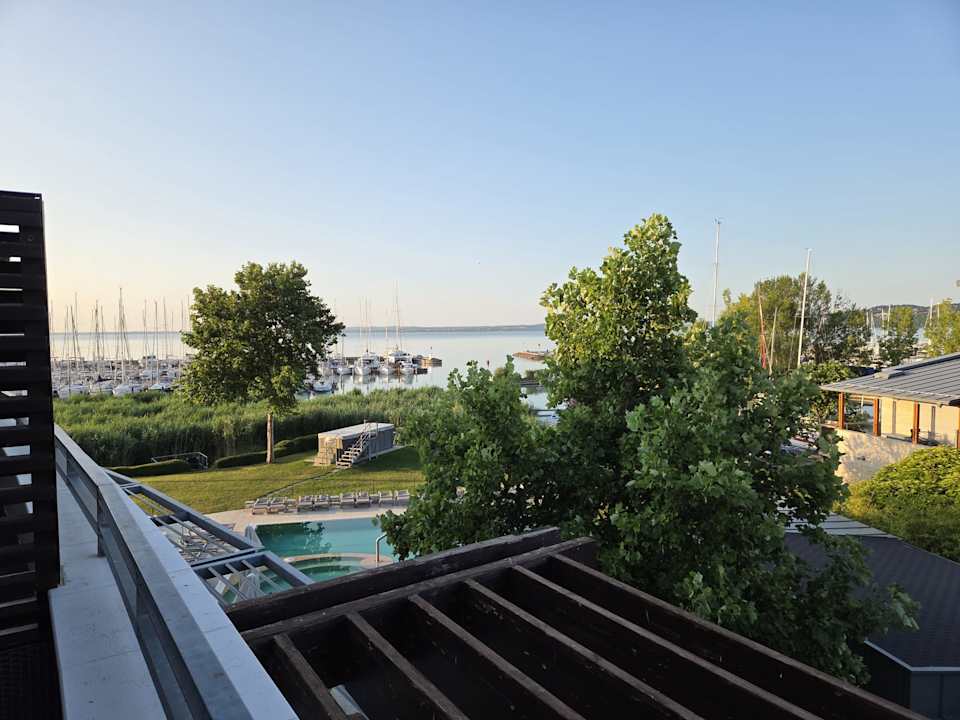 Ausblick Hotel Golden Lake Resort