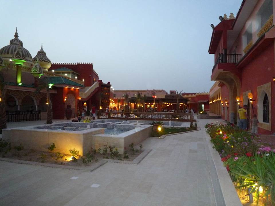 Alf Leila Abends Pickalbatros Alf Leila Wa Leila Resort - Neverland Hurghada