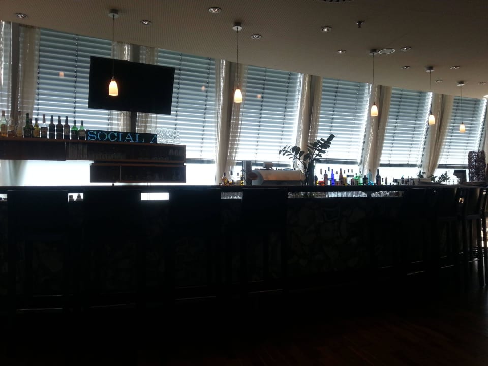 Hotel bar Four Points by Sheraton Panoramahaus Dornbirn