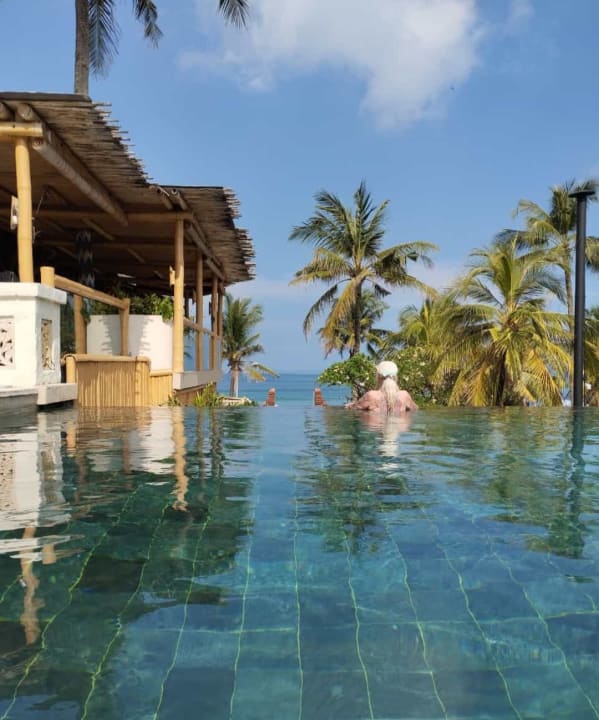 Pool Bali Mandira Beach Resort & Spa