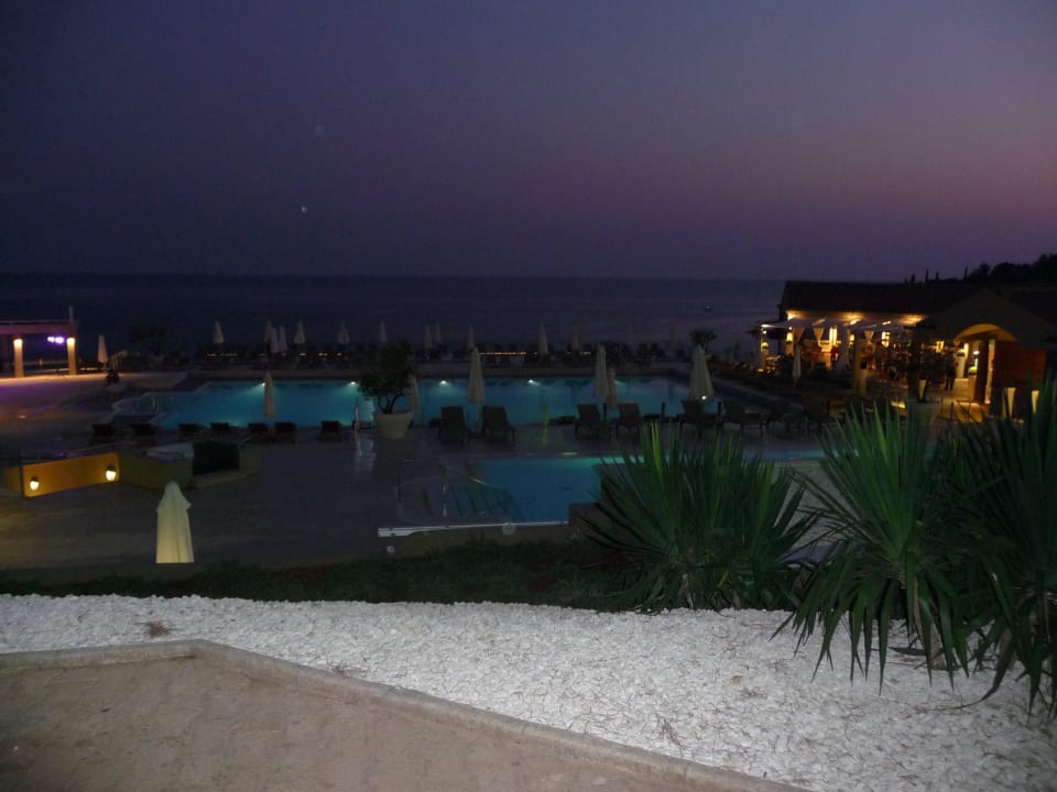 Pool bei Nacht Park Plaza Verudela Pula