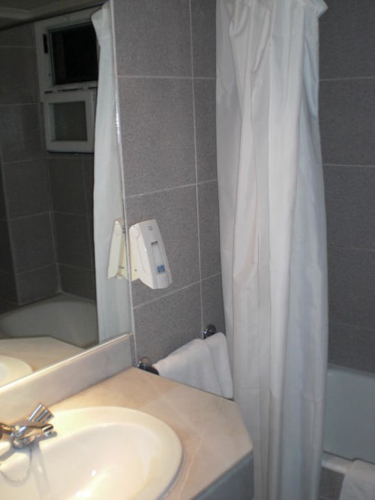Hotel Timor - Zimmer-Bad Hotel Timor