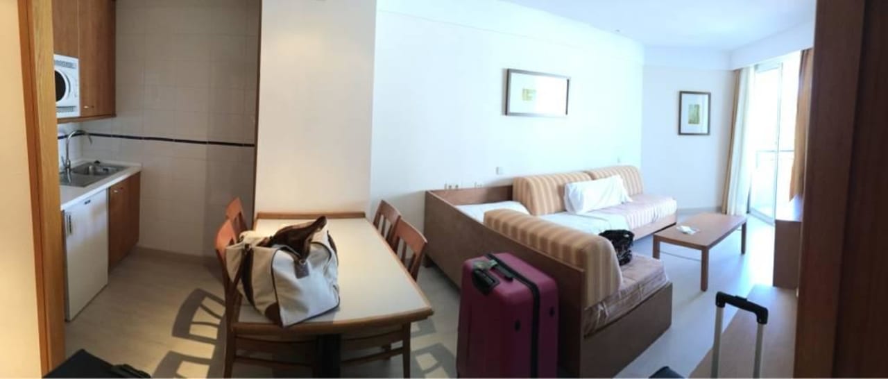 Wohnzimmer mit TV Hipotels Bahia Grande