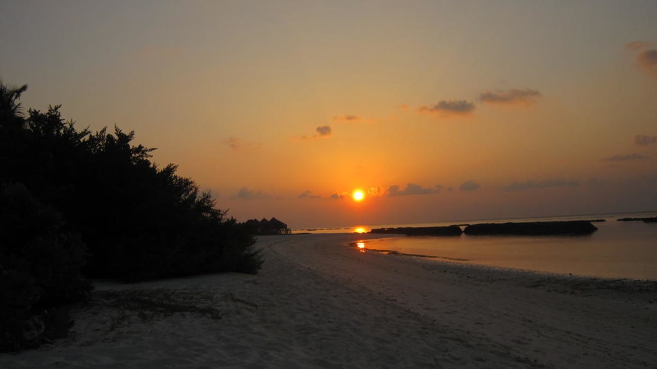Nordseite Höhe Bungalow 410 Kuredu Island Resort & Spa