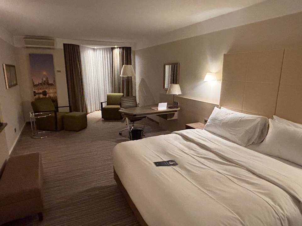 Zimmer DoubleTree by Hilton Hannover Schweizerhof