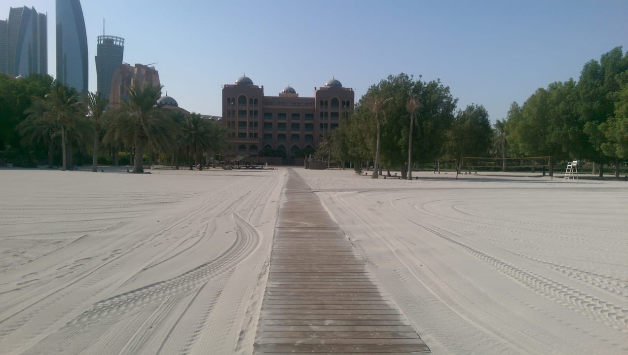 Strand Emirates Palace Mandarin Oriental