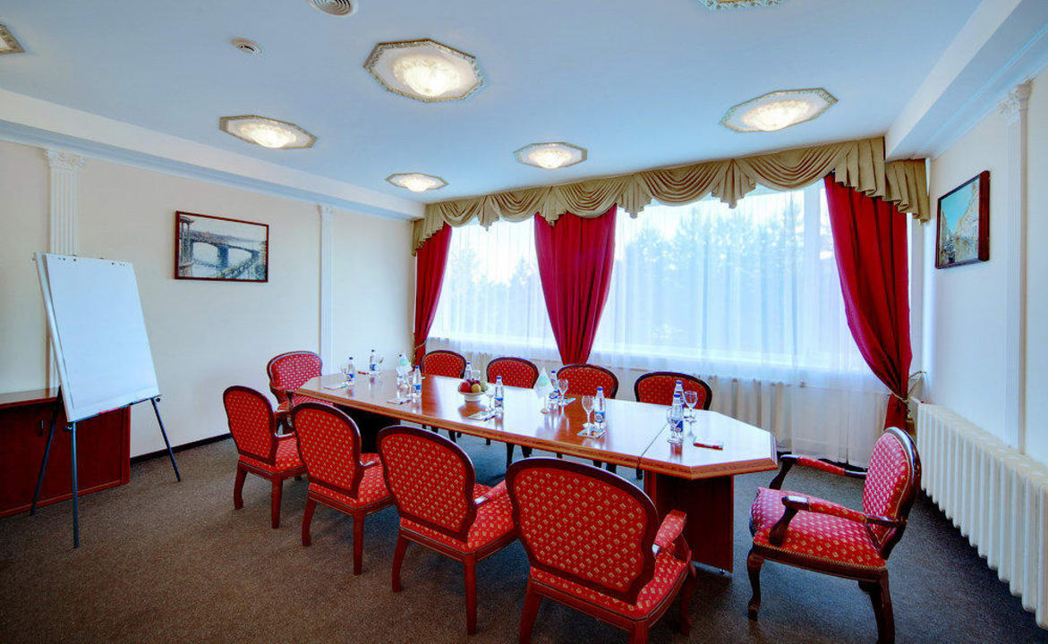 Конференц-зал "Москва" Hotel Emmaus Volga Club