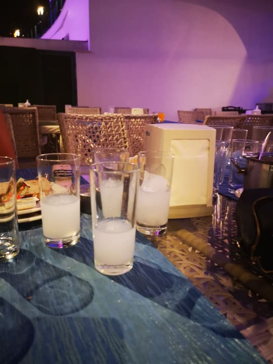 Gastro Azura Deluxe Resort & Spa Hotel