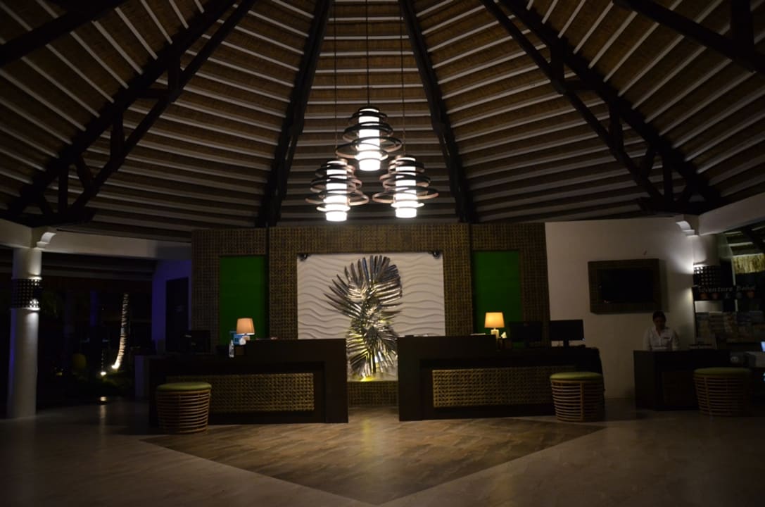 Lobby South Palms Resort Panglao