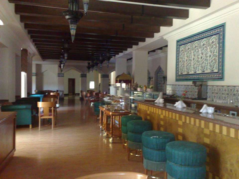 Die Lounge The Norm Oriental