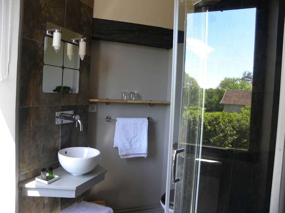 Zimmer Hotel La Bastie D'Urfé