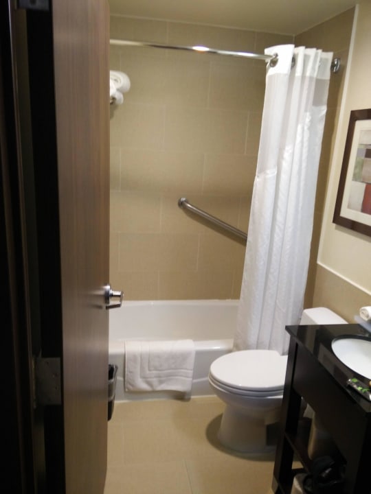 Baño Holiday Inn Express Manhattan Midtown West