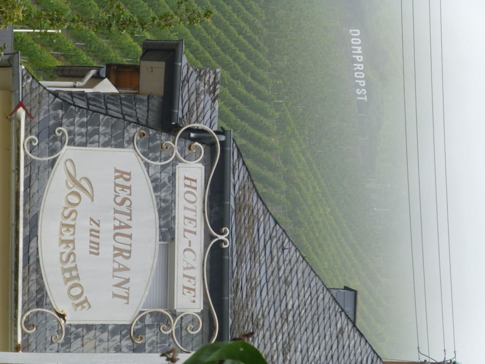 Hotelschild Weinhaus Hotel zum Josefshof