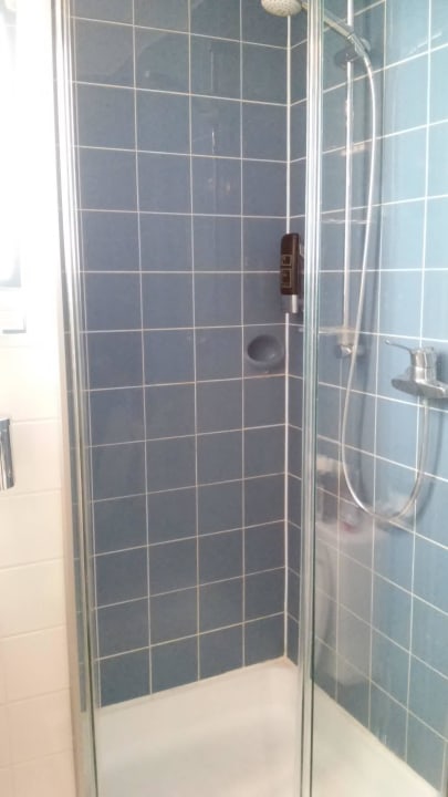 Die Mini-Dusche ...  Sure Hotel by Best Western Bad Dürrheim