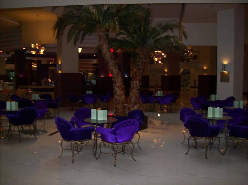 Oasis Bar Limak Lara Deluxe Hotel & Resort