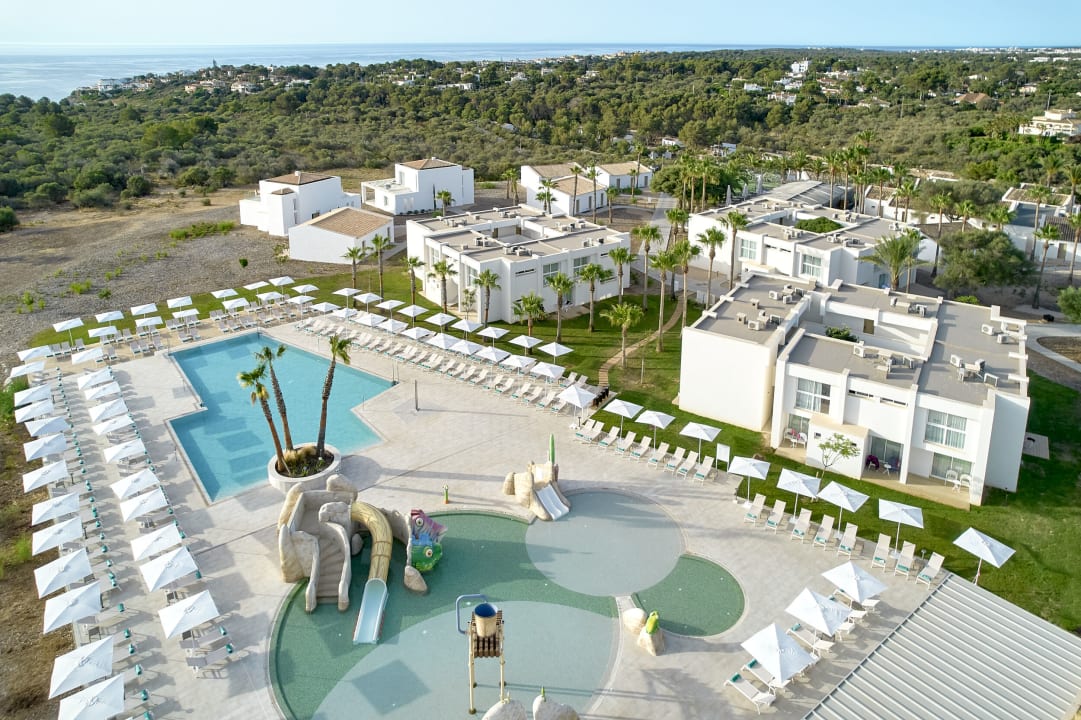 Außenansicht Iberostar Waves Cala Domingos