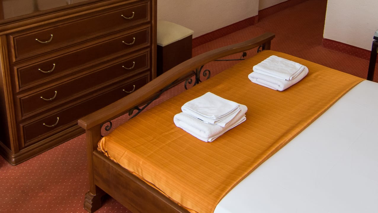 Zimmer Golden Alexandros Hotel