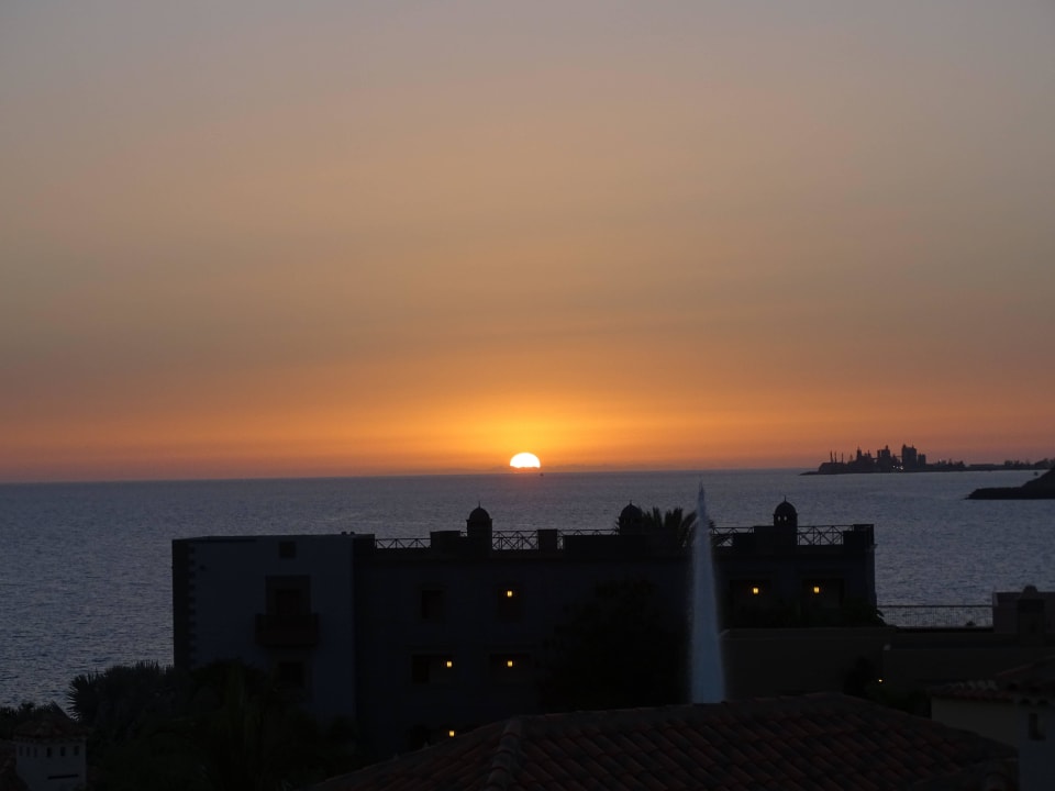 Sonnenuntergang vom Balkon Lopesan Villa del Conde Resort & Thalasso