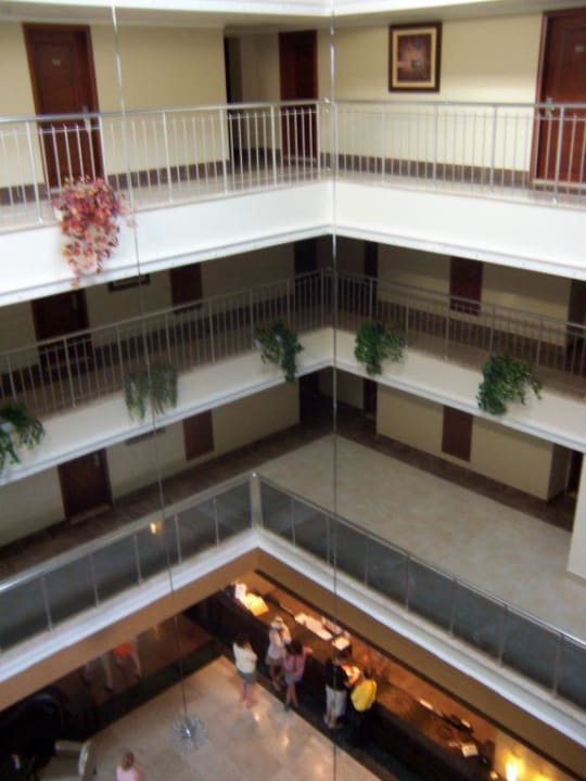 Innenansicht Haupthaus, unten rechts Rezeption Belek Beach Resort Hotel