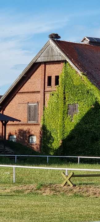 Außenansicht Pałac i Folwark Galiny